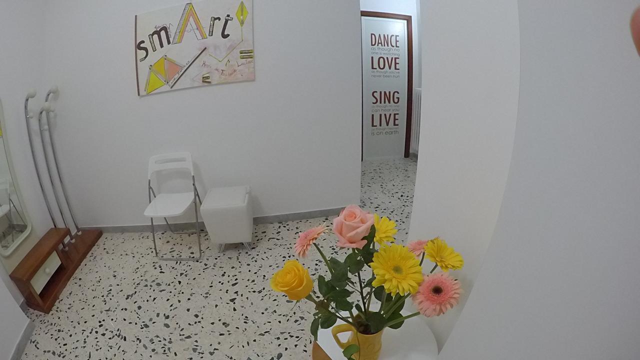 Smart B&B ซาแลร์โน ภายนอก รูปภาพ